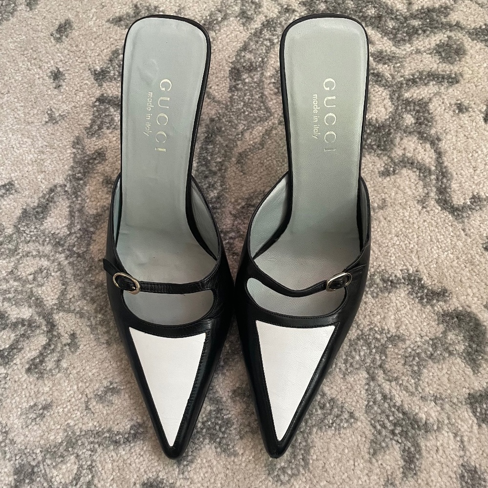 Gucci Leather Heeled Pointed Toe Mules